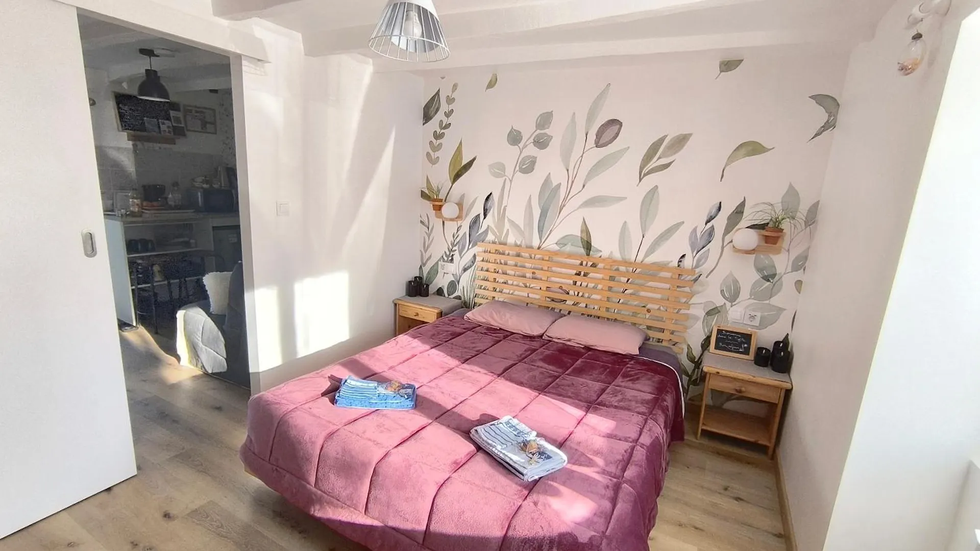 Le Tigite B&B: Private Terrace & Multi-Room Retreat Allaire