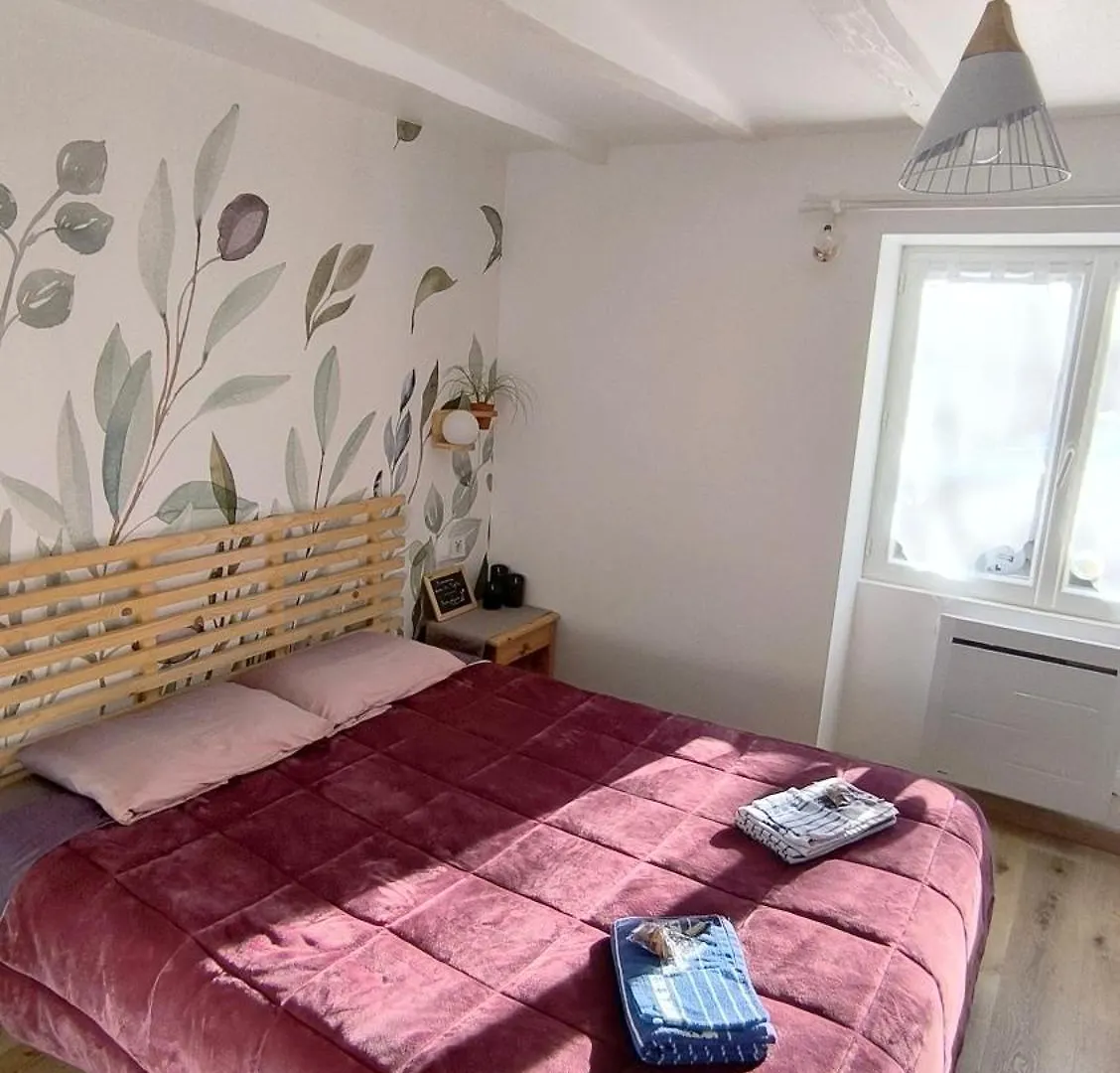 Le Tigite B&B: Private Terrace & Multi-Room Retreat Allaire France