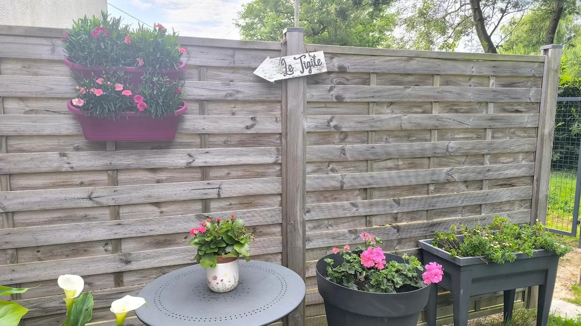 Le Tigite B&B: Private Terrace & Multi-Room Retreat Allaire