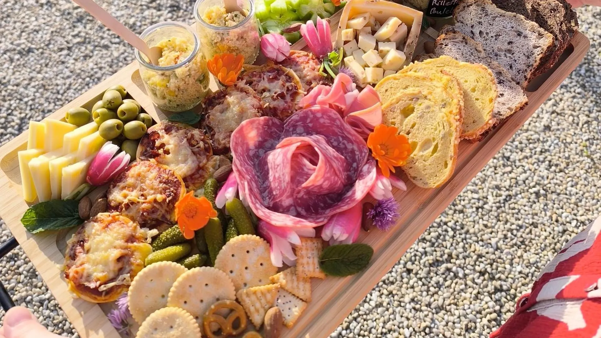 Bed & Breakfast Le Tigite B&B: Private Terrace & Multi-Room Retreat Allaire